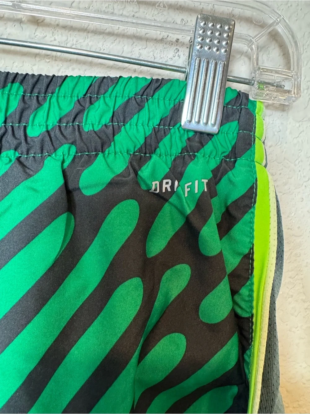 Nike Women's Green Patterned Running Athletic Shorts w/ Built-In Briefs size S